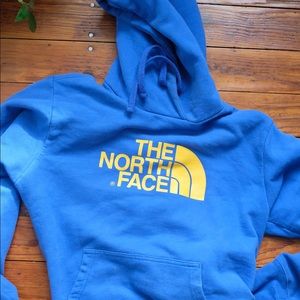 The North Face men’s hoodie